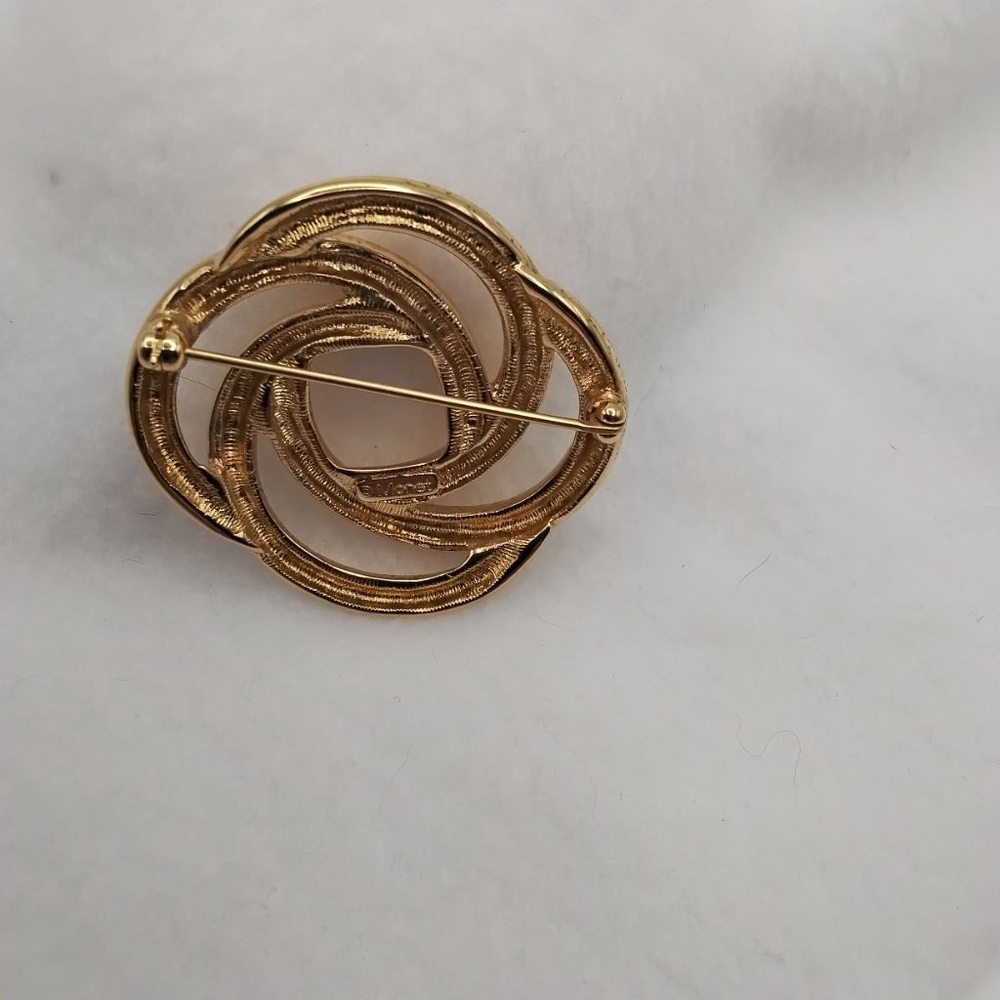 Vintage Monet Brooch | Goldtone Love Knot Pin | Signed Monet Circle Knot Brooch - Picture 2 of 4